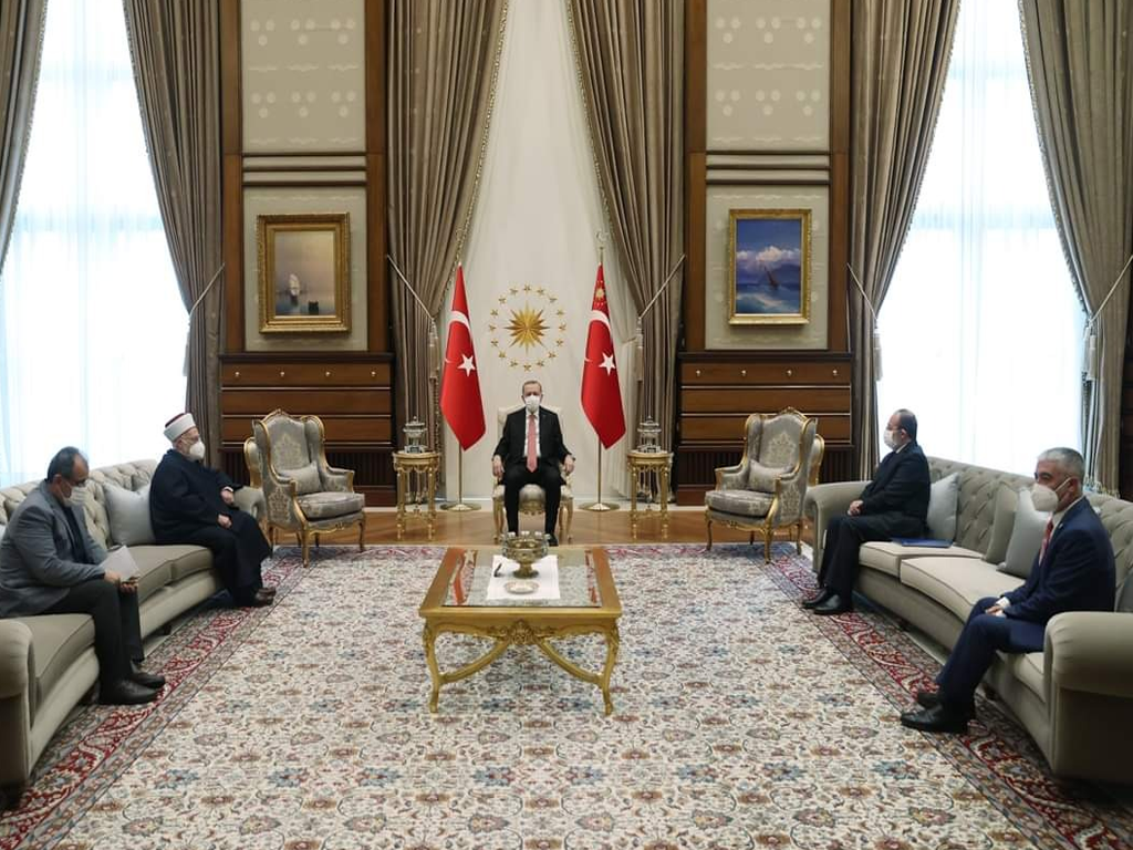 الشيخ عكرمة صبري يرافق منبر الأقصى في زيارة رئيس الجمهورية التركية